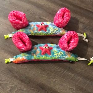 Pink girls arm floaties